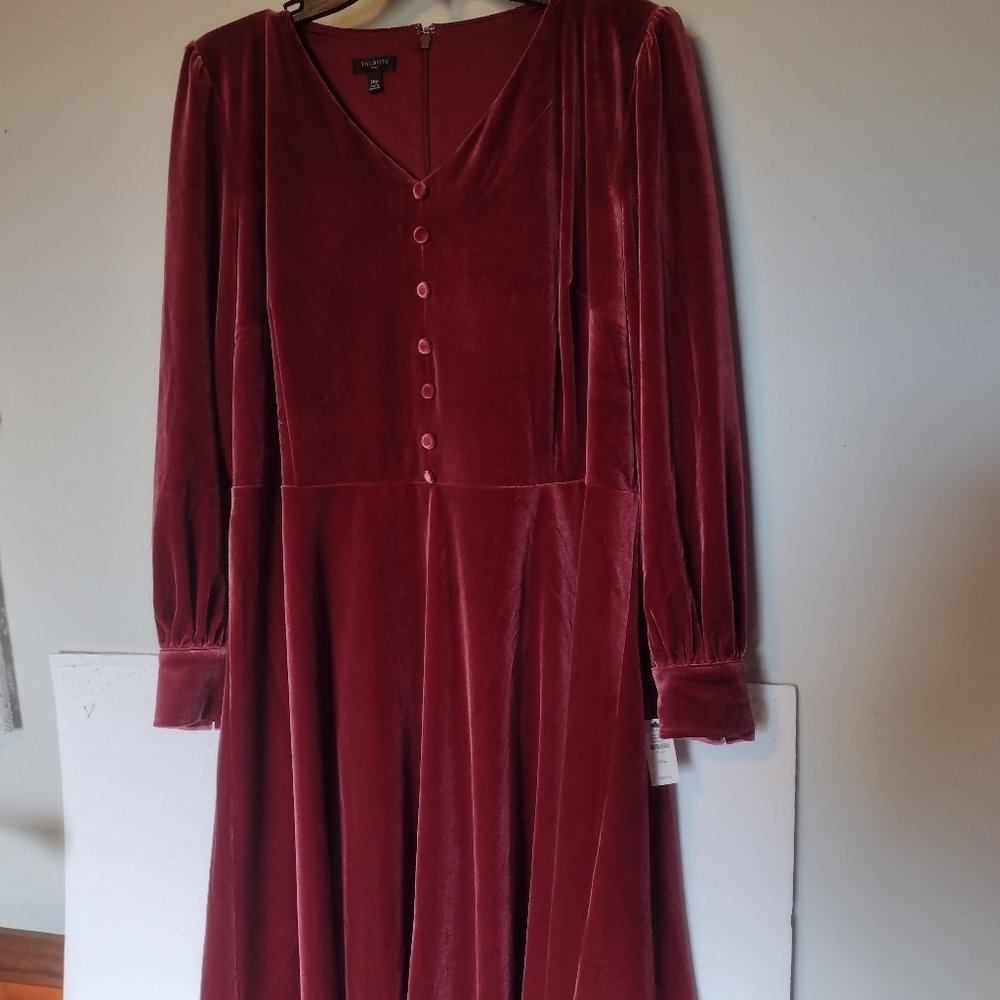 Talbots Women's New Dress 14W Wine Velvet Look & Feel. Org. 189. V neck Zip Back